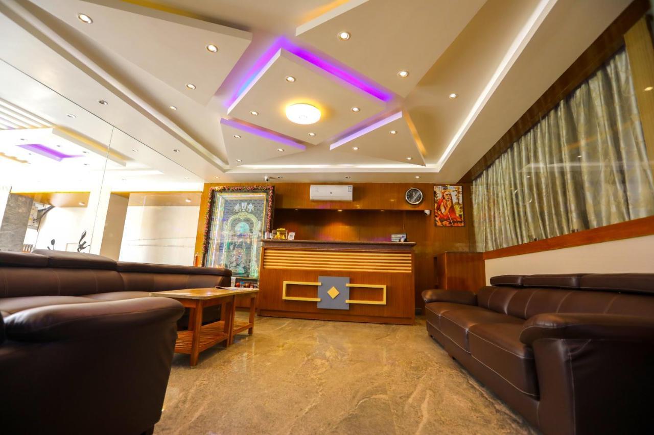 Nitheesh Residency Hotel Kanchipuram Exterior foto