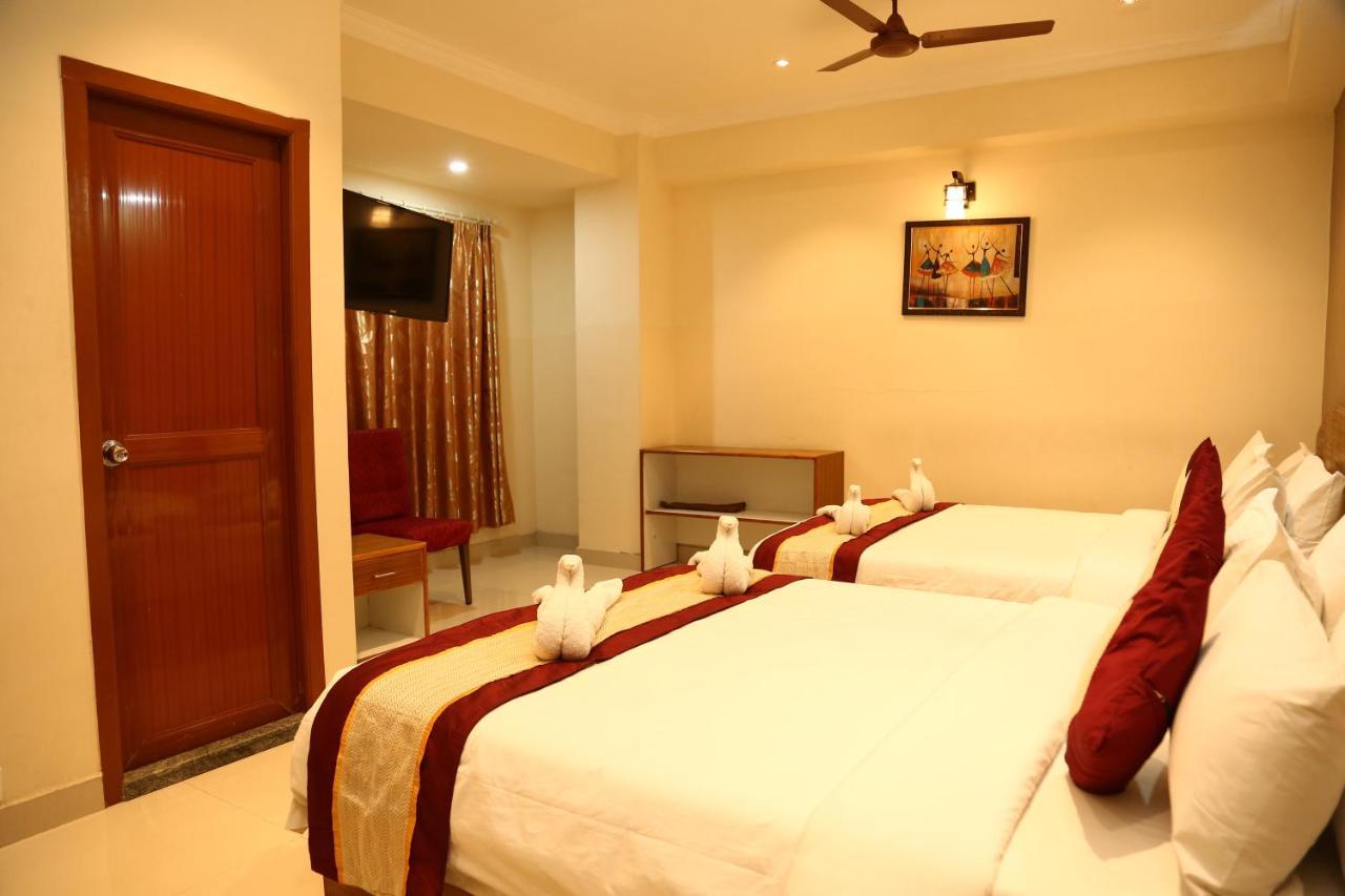 Nitheesh Residency Hotel Kanchipuram Exterior foto