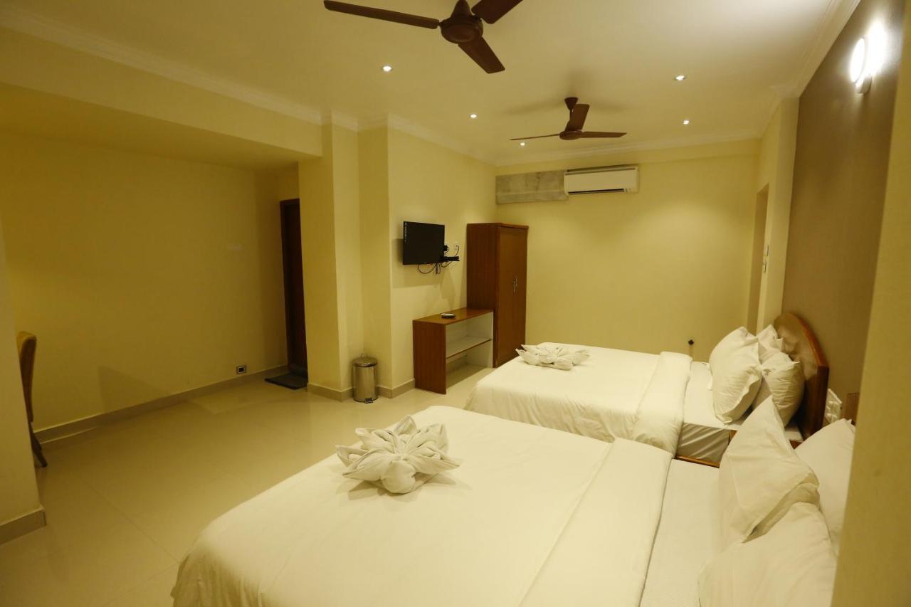 Nitheesh Residency Hotel Kanchipuram Exterior foto