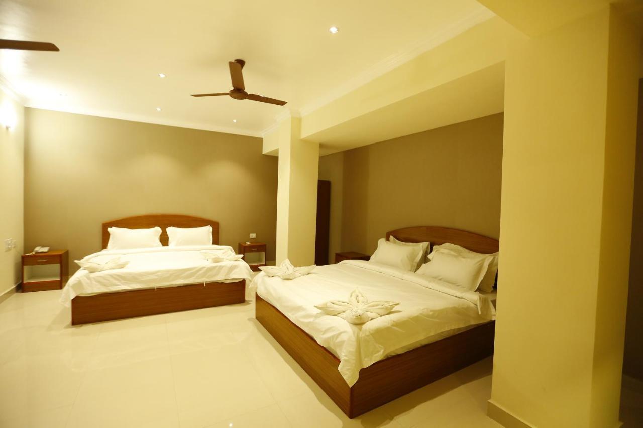 Nitheesh Residency Hotel Kanchipuram Exterior foto