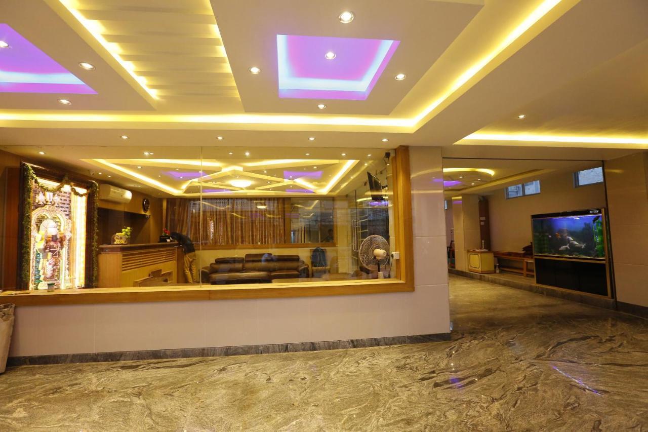 Nitheesh Residency Hotel Kanchipuram Exterior foto